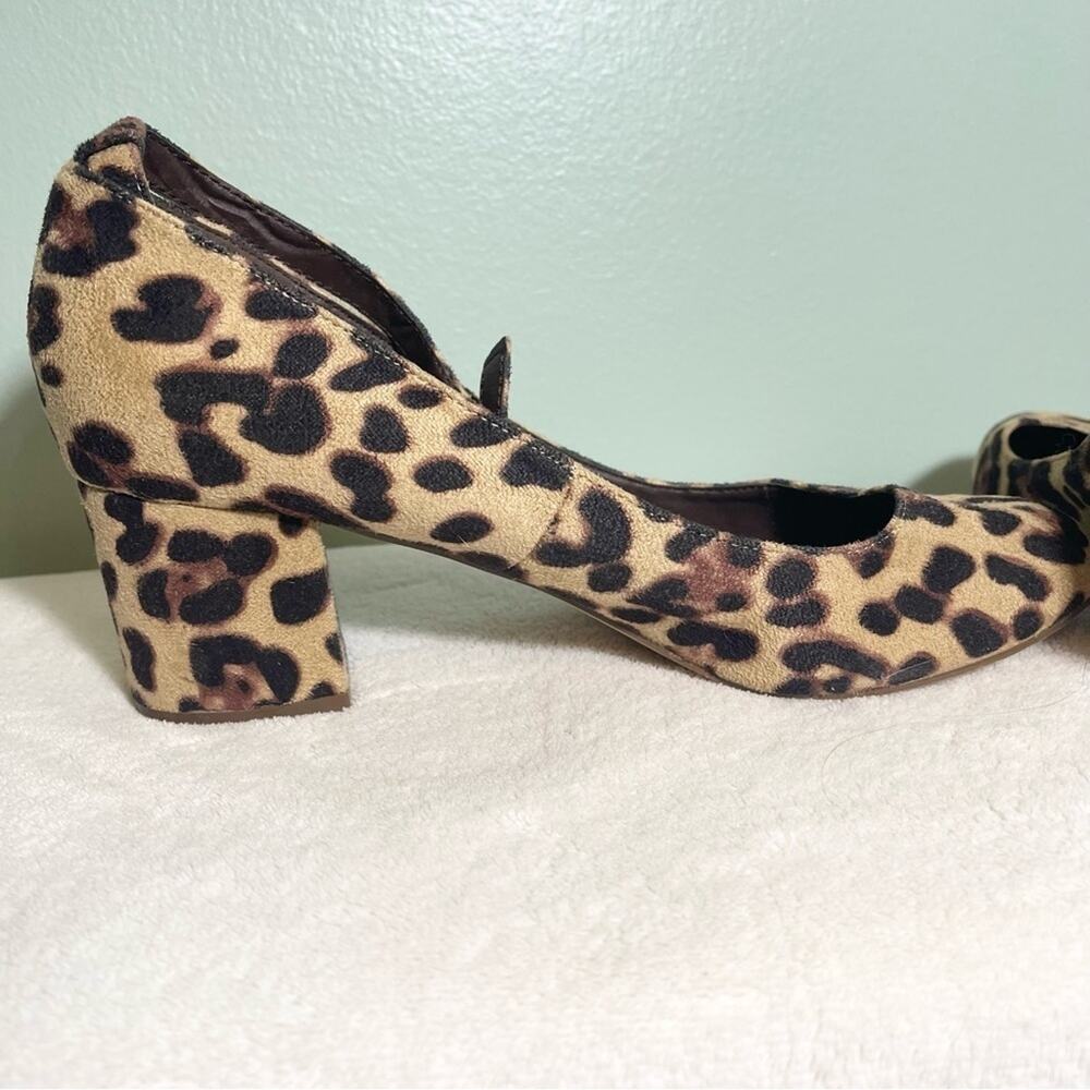 Ollio Women's Brown Leopard Faux Suede Chunky Mid-Heel Ankle Strap Pumps Size 9‎ - Picture 5 of 13